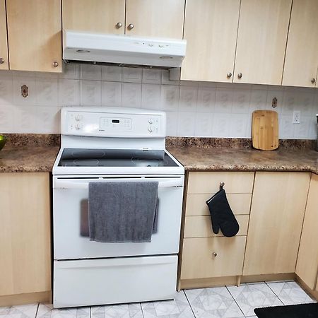 Home Stay Near The Airport Mississauga Extérieur photo